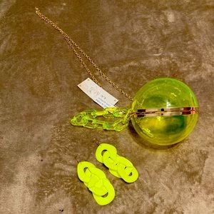 Acrylic sphere shaped purse w/ matching earrings.